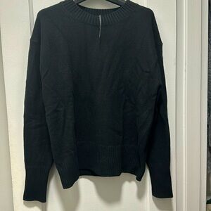 Banana republic crew neck sweater